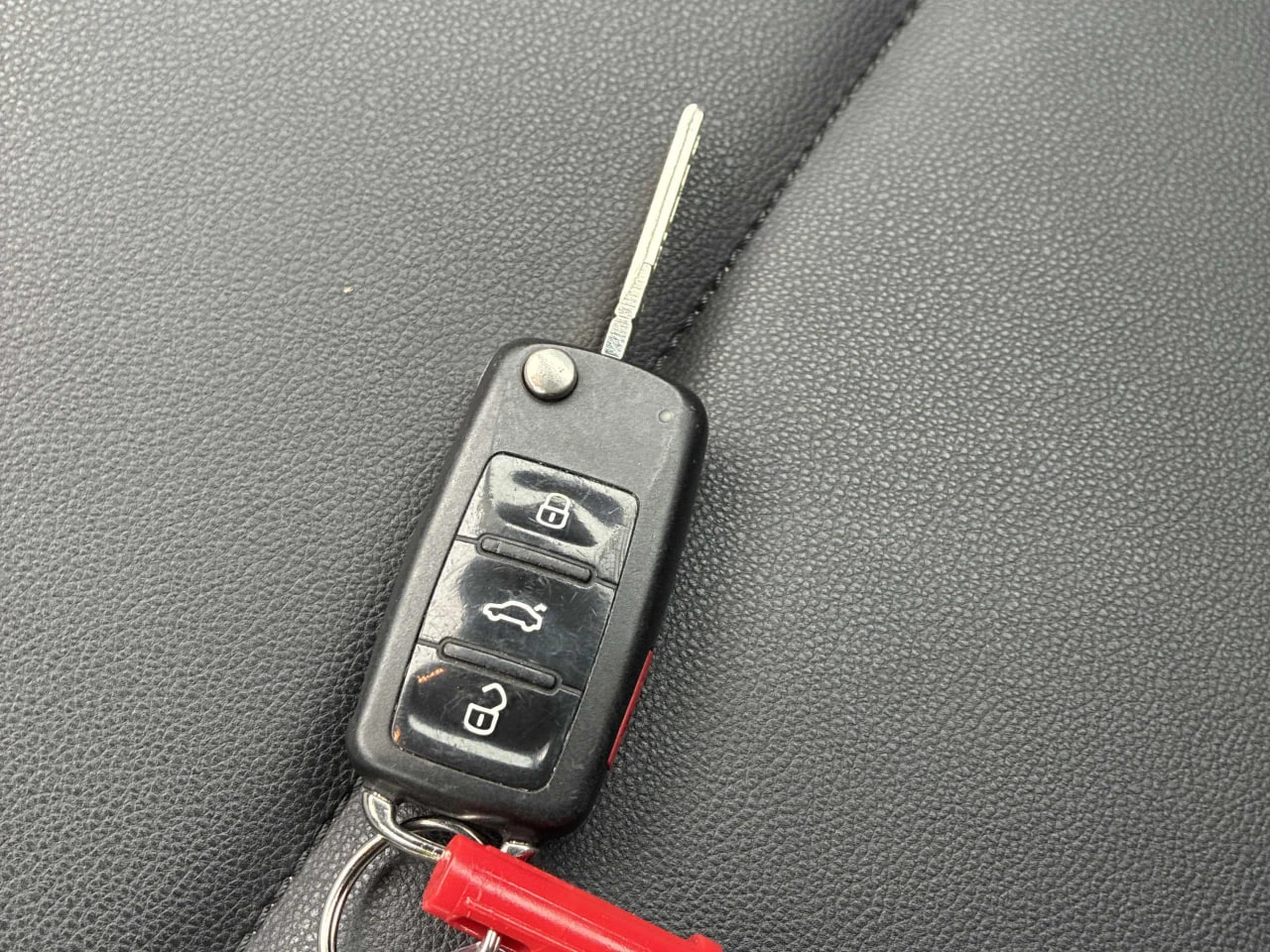 VW Beetle CARFAX* АВТОФИНАНСИРАНЕ* БЕЗ ПЪРВОНАЧАЛНА ВНОСКА*  - изображение 10