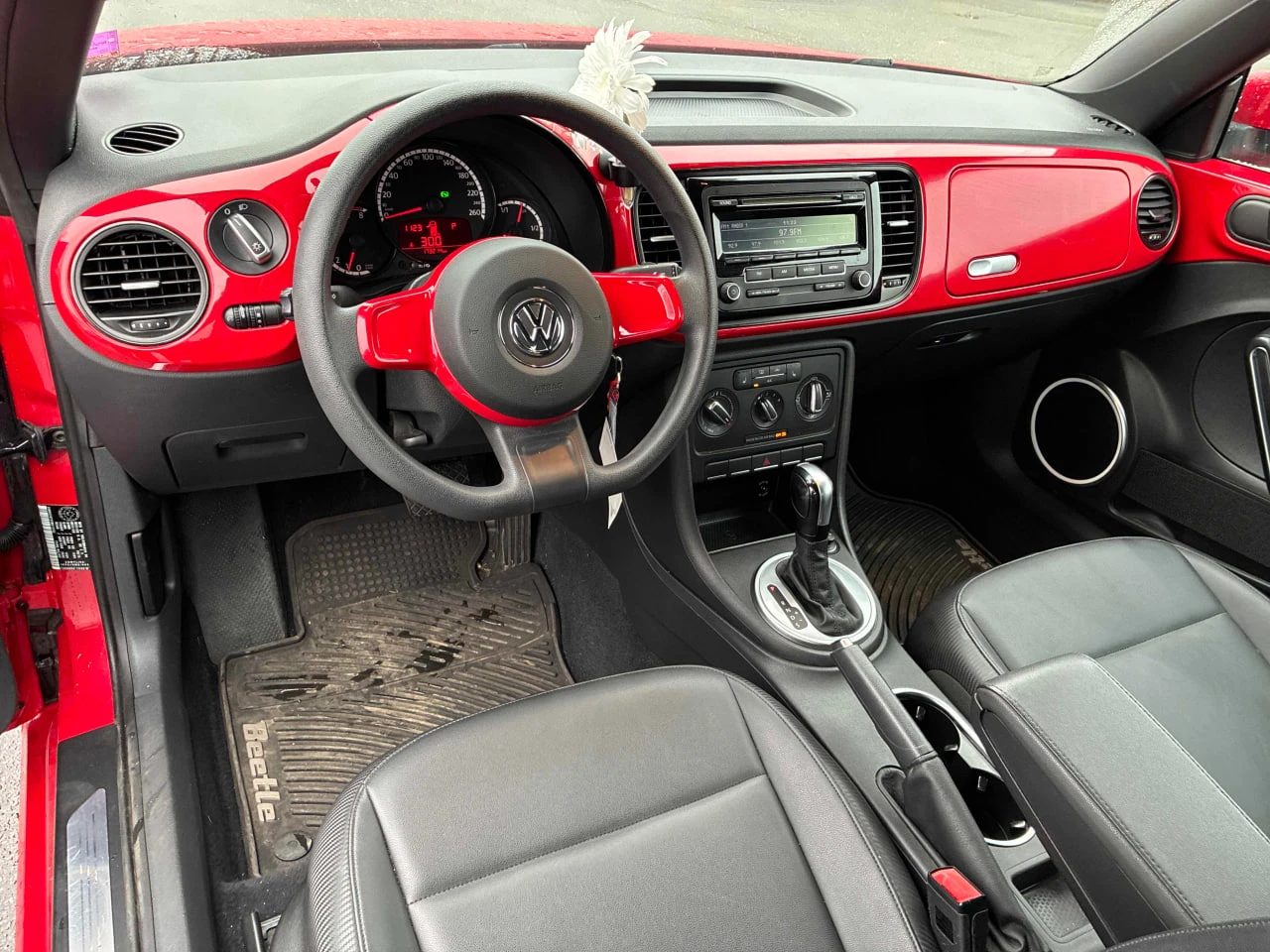 VW Beetle CARFAX* АВТОФИНАНСИРАНЕ* БЕЗ ПЪРВОНАЧАЛНА ВНОСКА*  - изображение 9