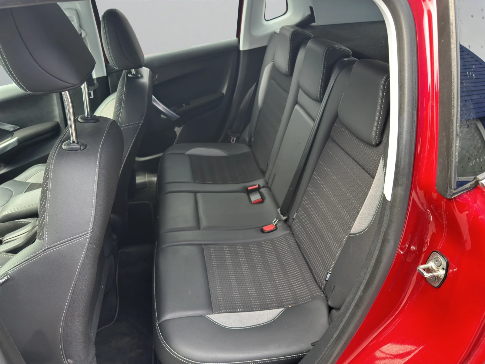 Peugeot 2008 1.2 PureTech Allure | Mobile.bg � ����������� 12