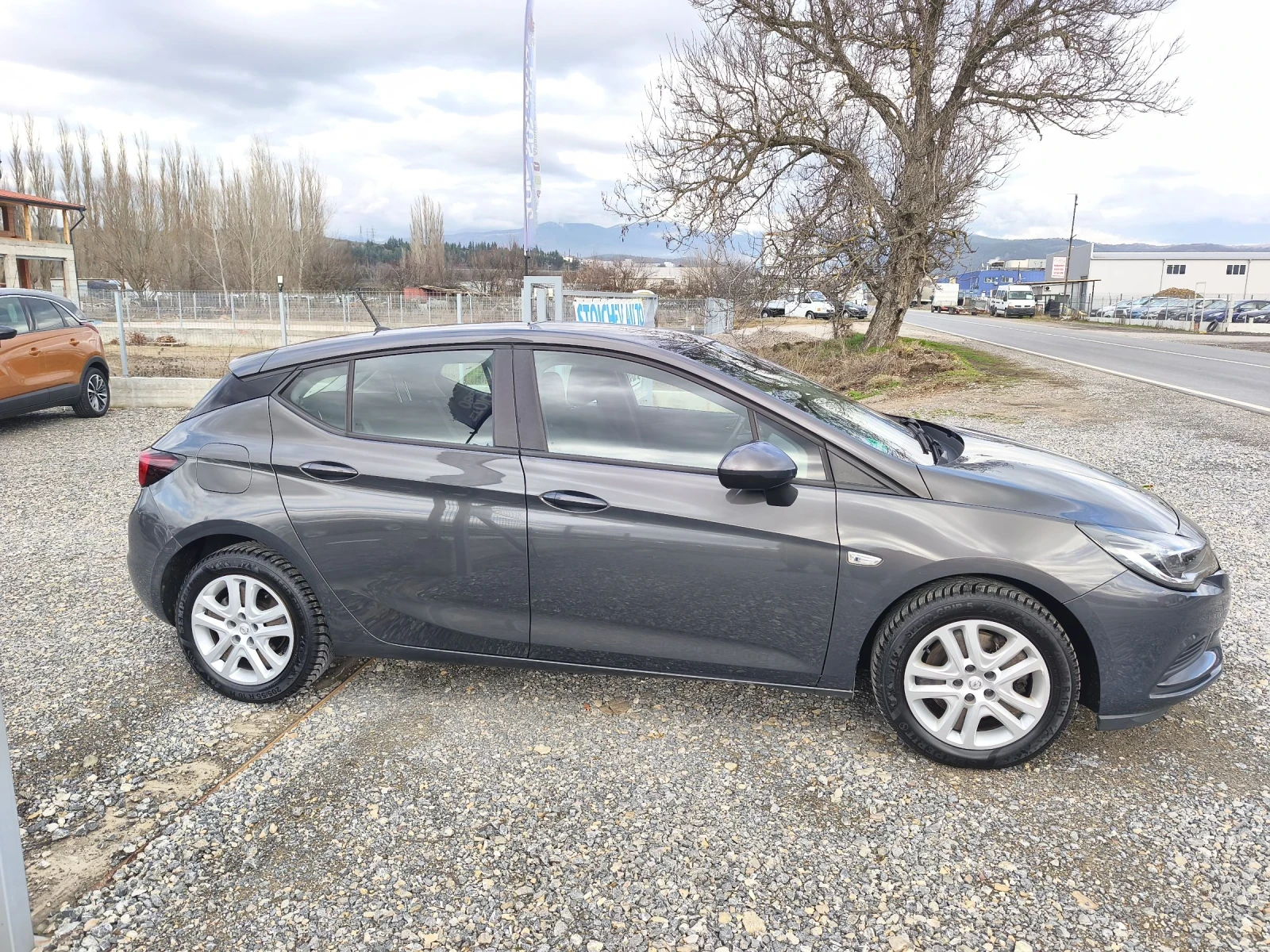 Opel Astra 1.6 CDTI 110hp  - изображение 4