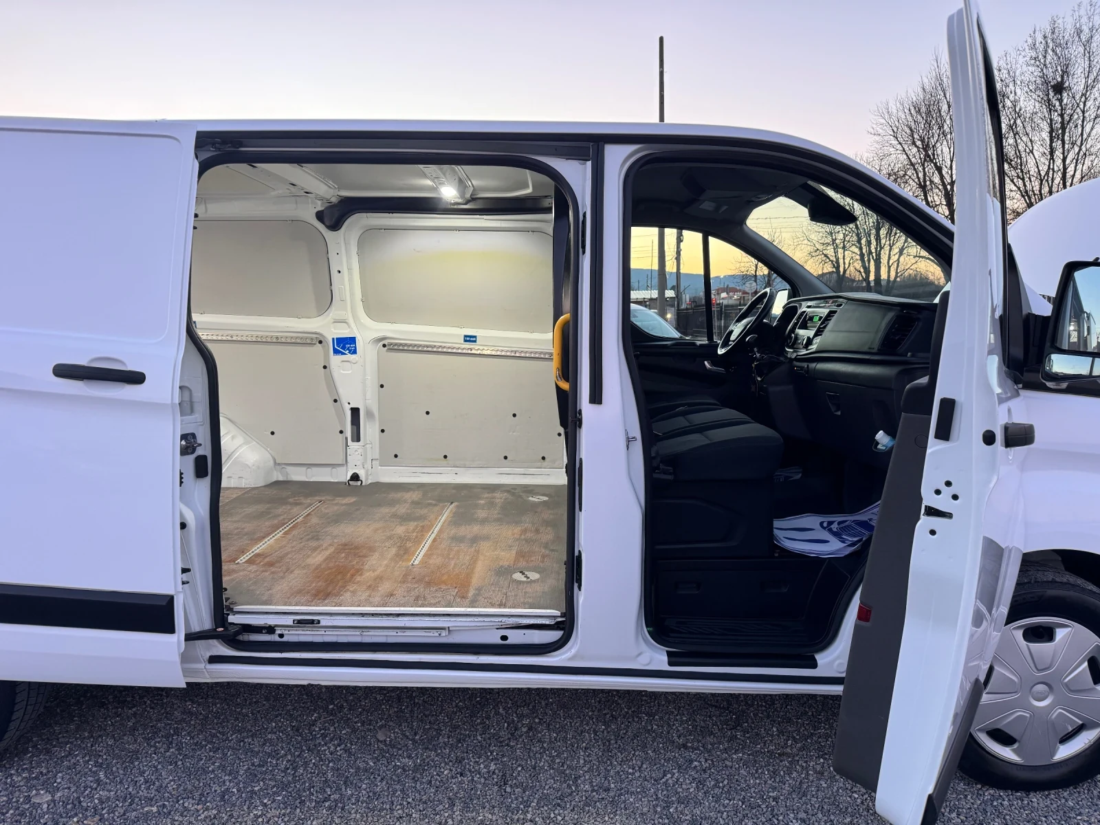 Ford Transit Custom L2 H1 2.0d MAXI 3 seats 118kkm EURO 6 | Mobile.bg � ����������� 15
