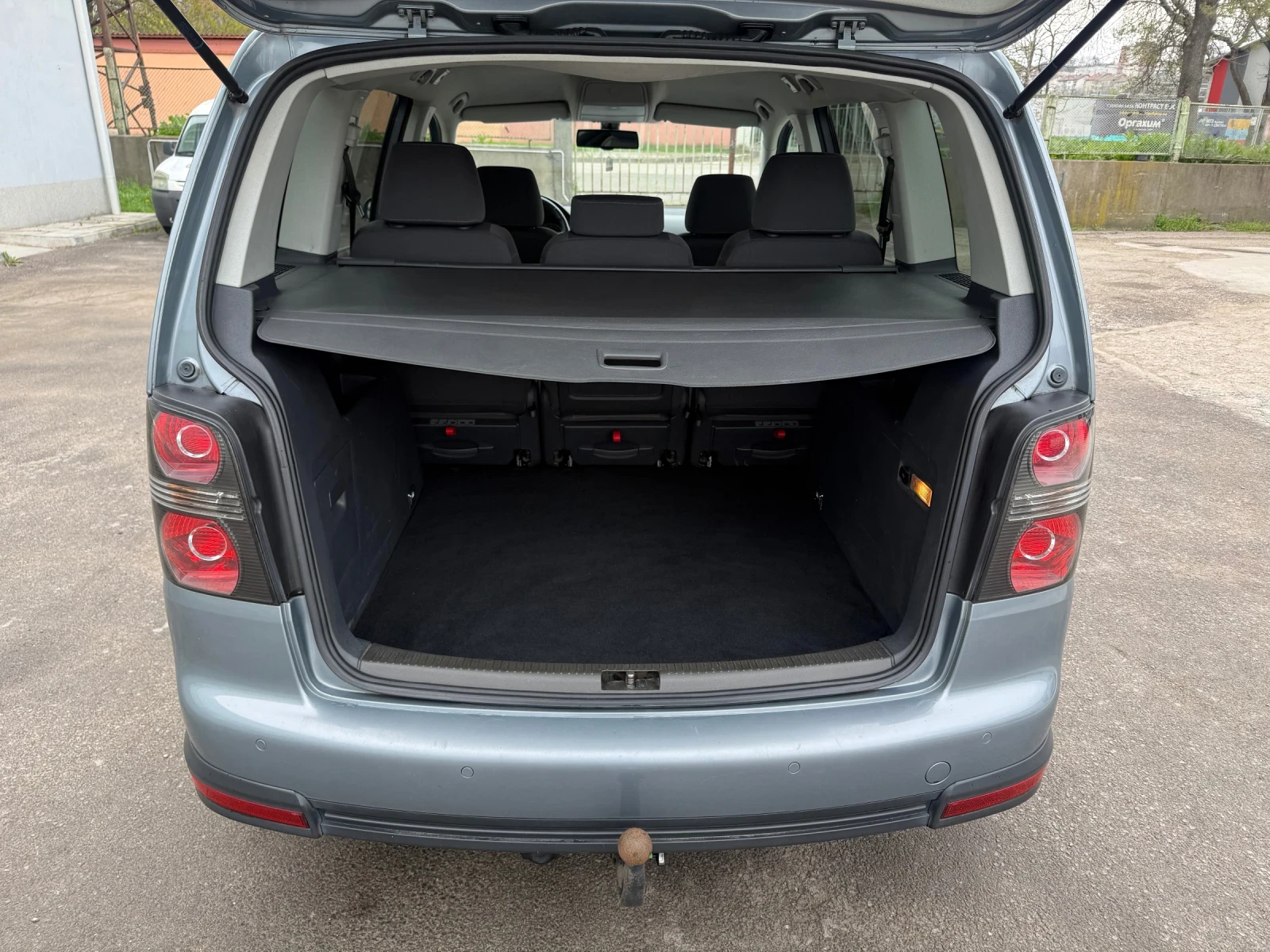 VW Touran 2.0TDI DSG 170к.с, снимка 14 - Автомобили и джипове - 54172196