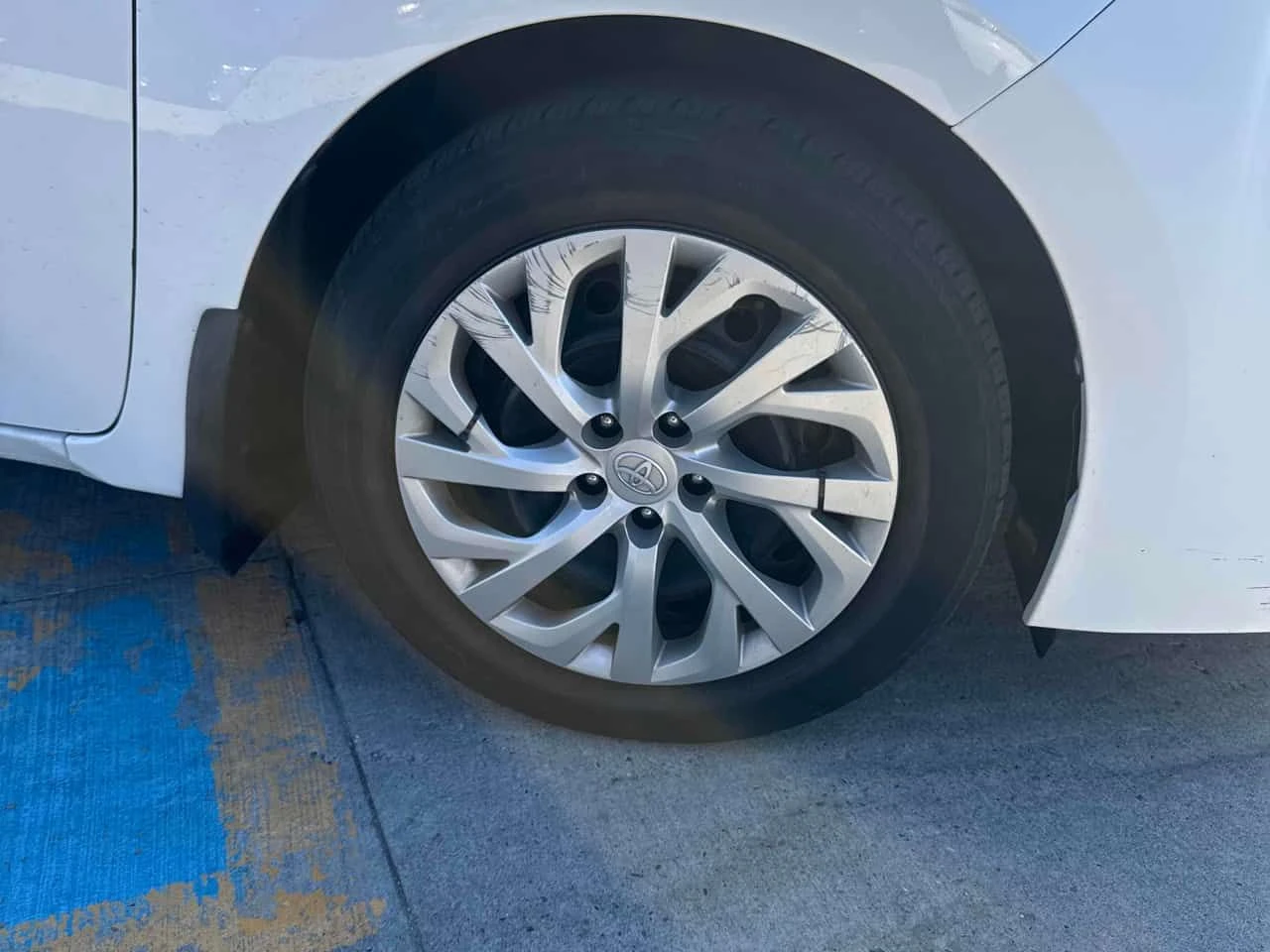 Toyota Corolla * LE CVT * АВТОКРЕДИТ БЕЗ ПЪРВОНАЧАЛНА ВНОСКА* , снимка 7 - Автомобили и джипове - 54903563