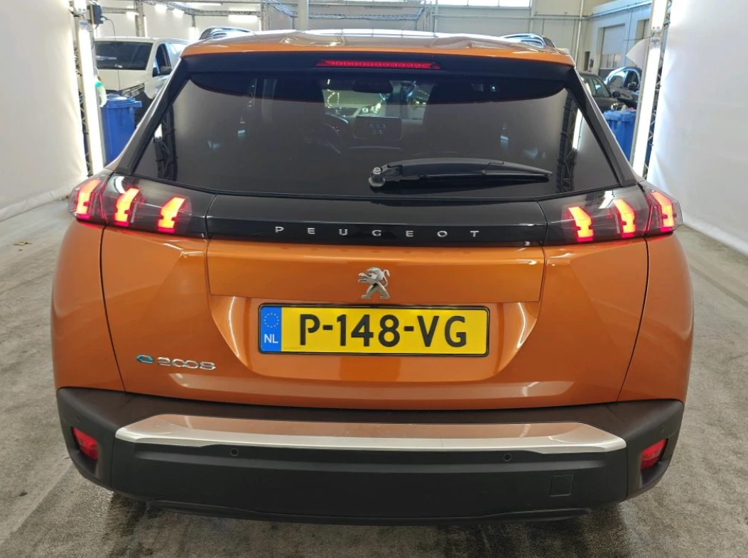 Peugeot 2008 Electric 50 kWh Allure 90% SOH, снимка 8 - Автомобили и джипове - 55444395