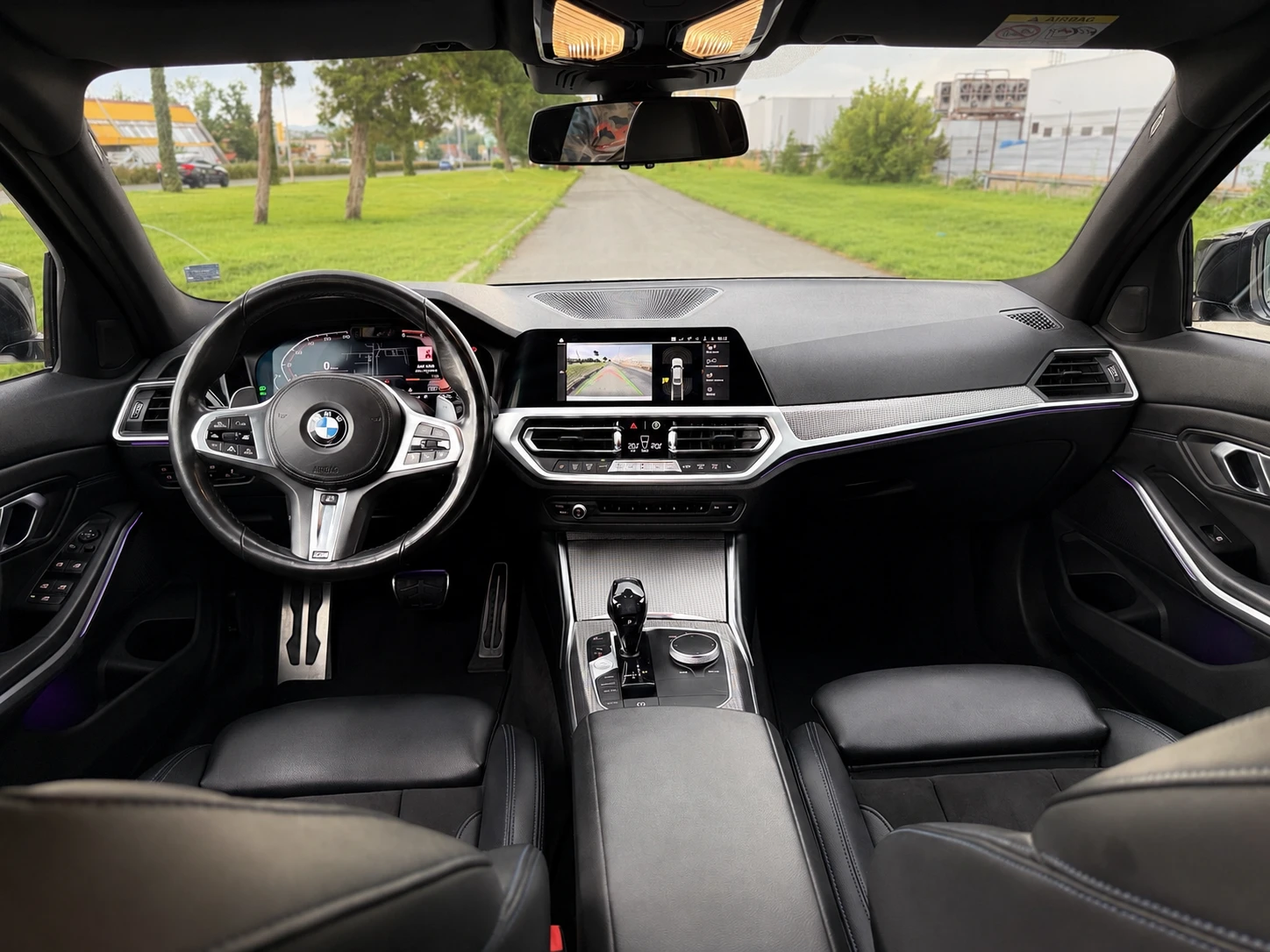 BMW 320 xDrive M Sport, снимка 8 - Автомобили и джипове - 55534038