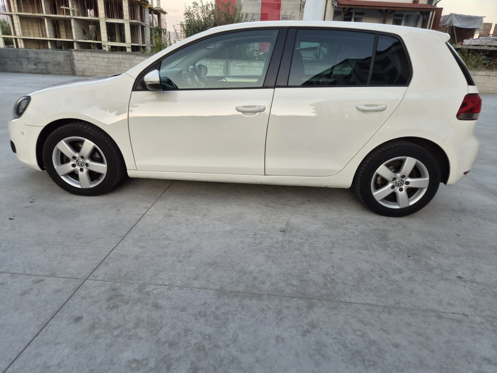 VW Golf, снимка 4 - Автомобили и джипове - 56555051