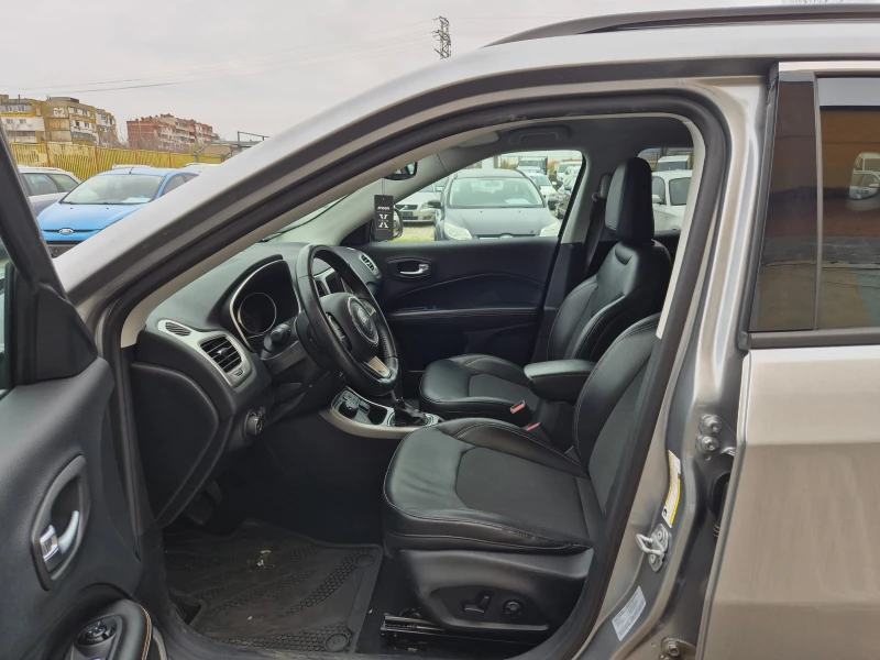 Jeep Compass 2.4 I , снимка 10 - Автомобили и джипове - 52712429