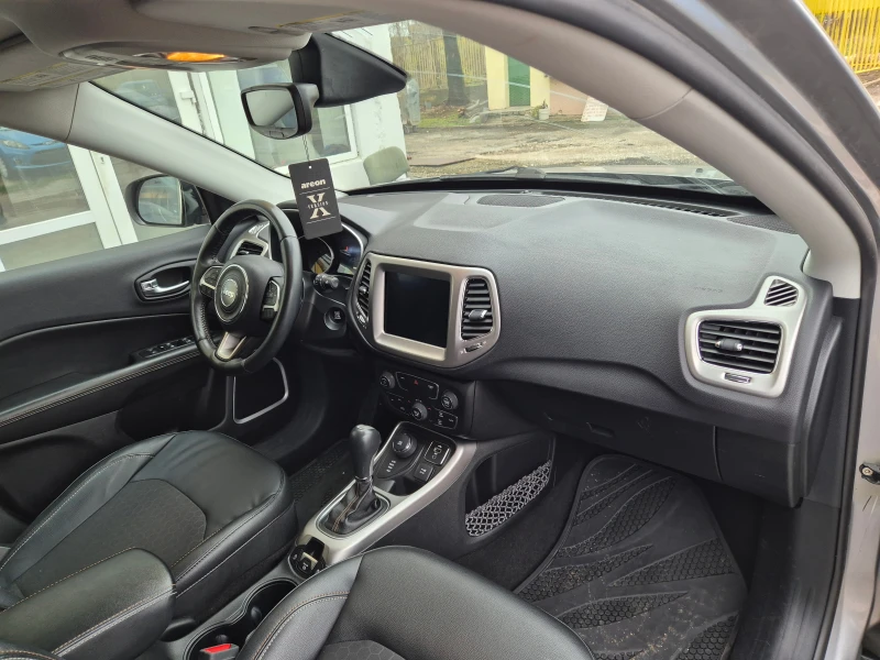 Jeep Compass 2.4 I , снимка 13 - Автомобили и джипове - 52712429