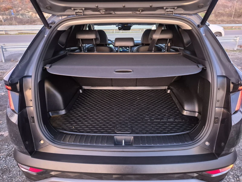 Hyundai Tucson 1, 6Hybrid/EXECUTIVE/Koga/Panorama , снимка 17 - Автомобили и джипове - 52765529