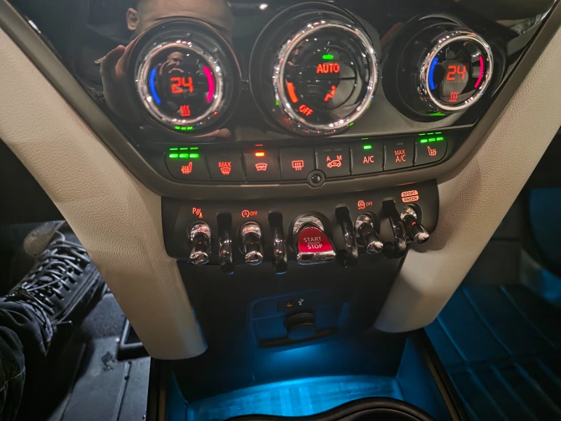 Mini Countryman S* ALL4* exclusive* h&k* panorama* , снимка 12 - Автомобили и джипове - 52931209