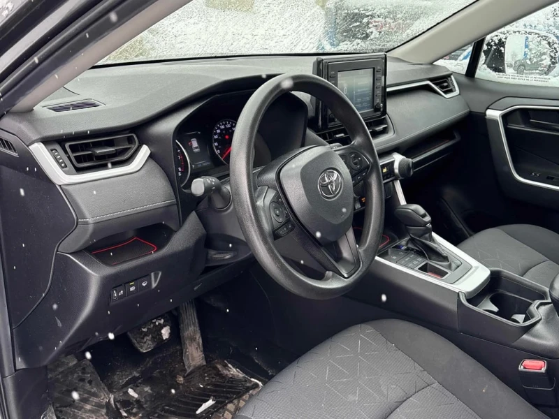 Toyota Rav4 * LE * CARFAX * БЕЗ ПЪРВОНАЧАЛНА ВНОСКА, снимка 5 - Автомобили и джипове - 52932166