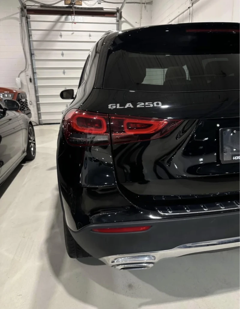 Mercedes-Benz GLA 250 Premium Package * * Camera * * Carplay * * Подгрев, снимка 2 - Автомобили и джипове - 53049951