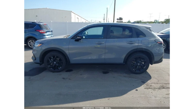 Honda Hr-v AWD Sport, снимка 8 - Автомобили и джипове - 53062749