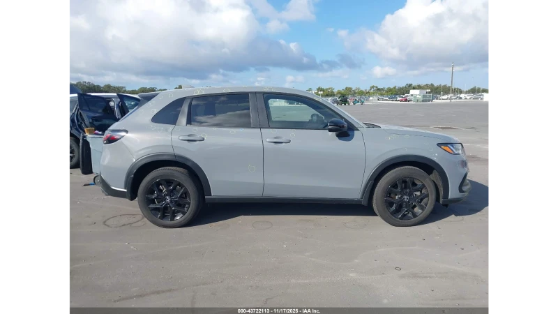 Honda Hr-v AWD Sport, снимка 9 - Автомобили и джипове - 53062749