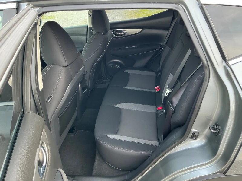 Nissan Qashqai 1.5 DCI, снимка 15 - Автомобили и джипове - 53418885