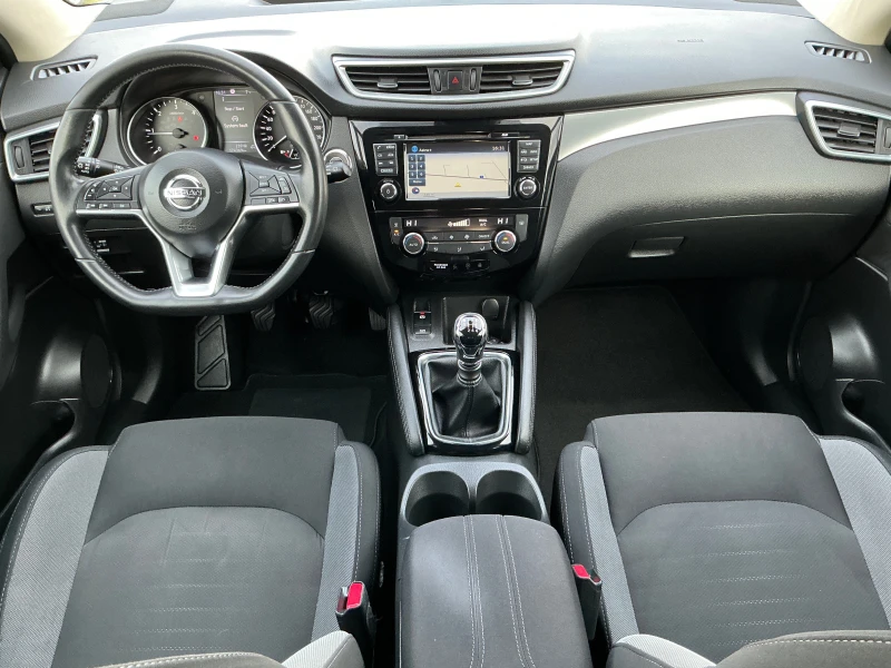 Nissan Qashqai 1.5 DCI, снимка 12 - Автомобили и джипове - 53418885