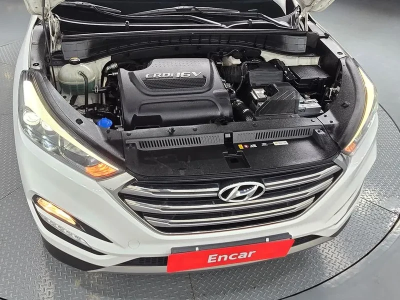 Hyundai Tucson 2.0 - САМО 30% АВАНС, снимка 5 - Автомобили и джипове - 56065934