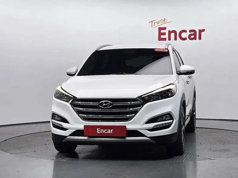 Hyundai Tucson 2.0 - САМО 30% АВАНС