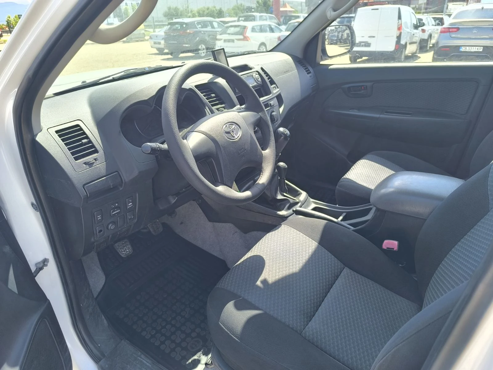 Toyota Hilux 2.5D 4X4 - изображение 10