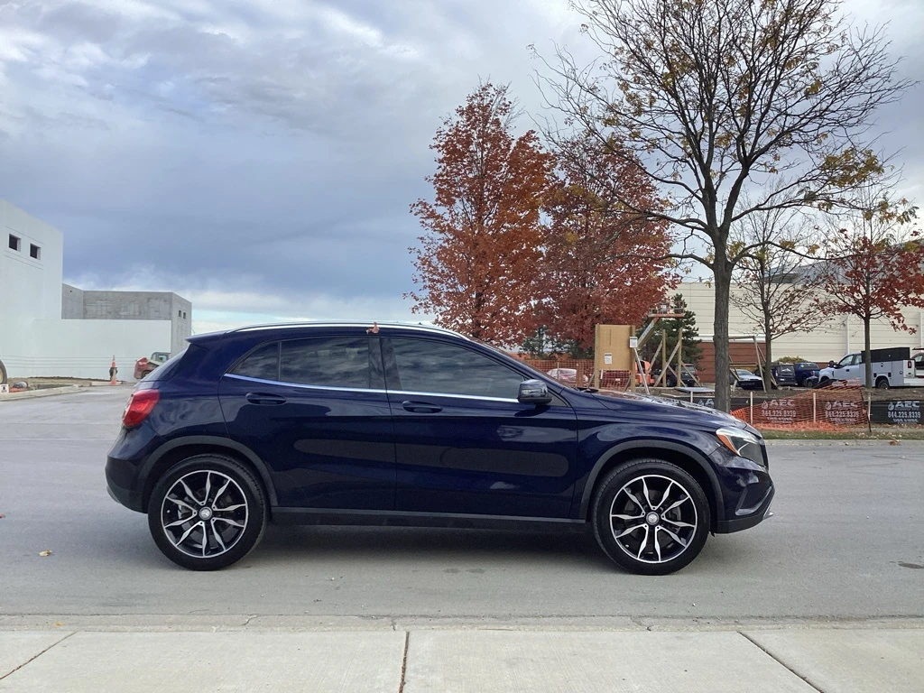 Mercedes-Benz GLA 250 4MATIC* Keyless* Bluetooth* Памет - изображение 6