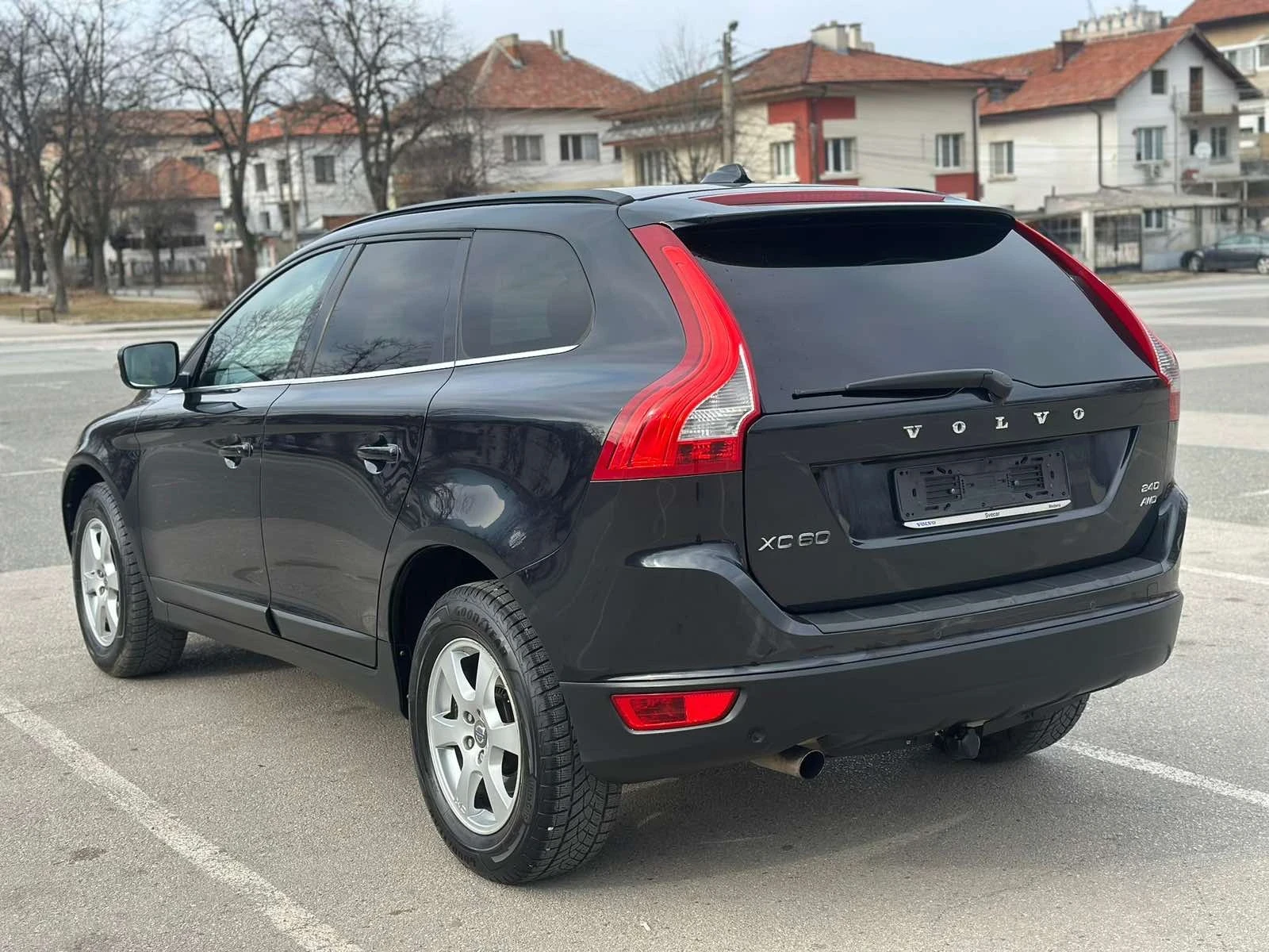 Volvo XC60 2.4D-4x4-163kc - изображение 3