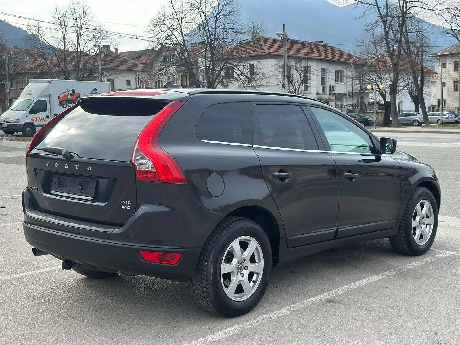 Volvo XC60 2.4D-4x4-163kc - изображение 5