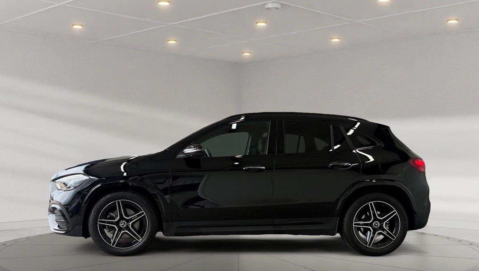 Mercedes-Benz GLA 200 4Matic = AMG Line= Advanced Plus Гаранция - изображение 6