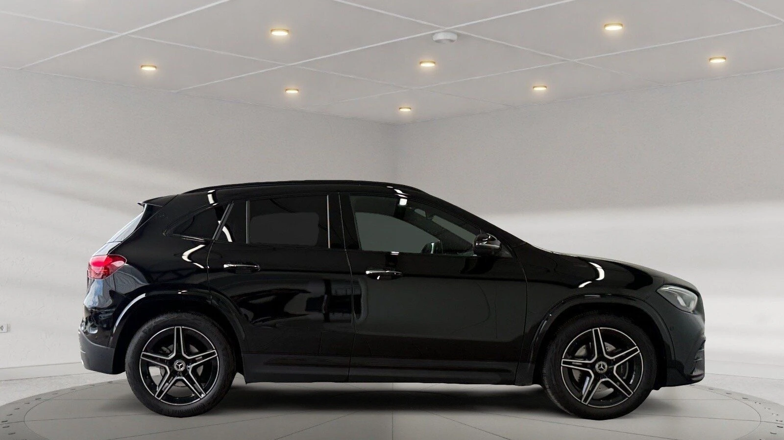 Mercedes-Benz GLA 200 4Matic = AMG Line= Advanced Plus Гаранция - изображение 5