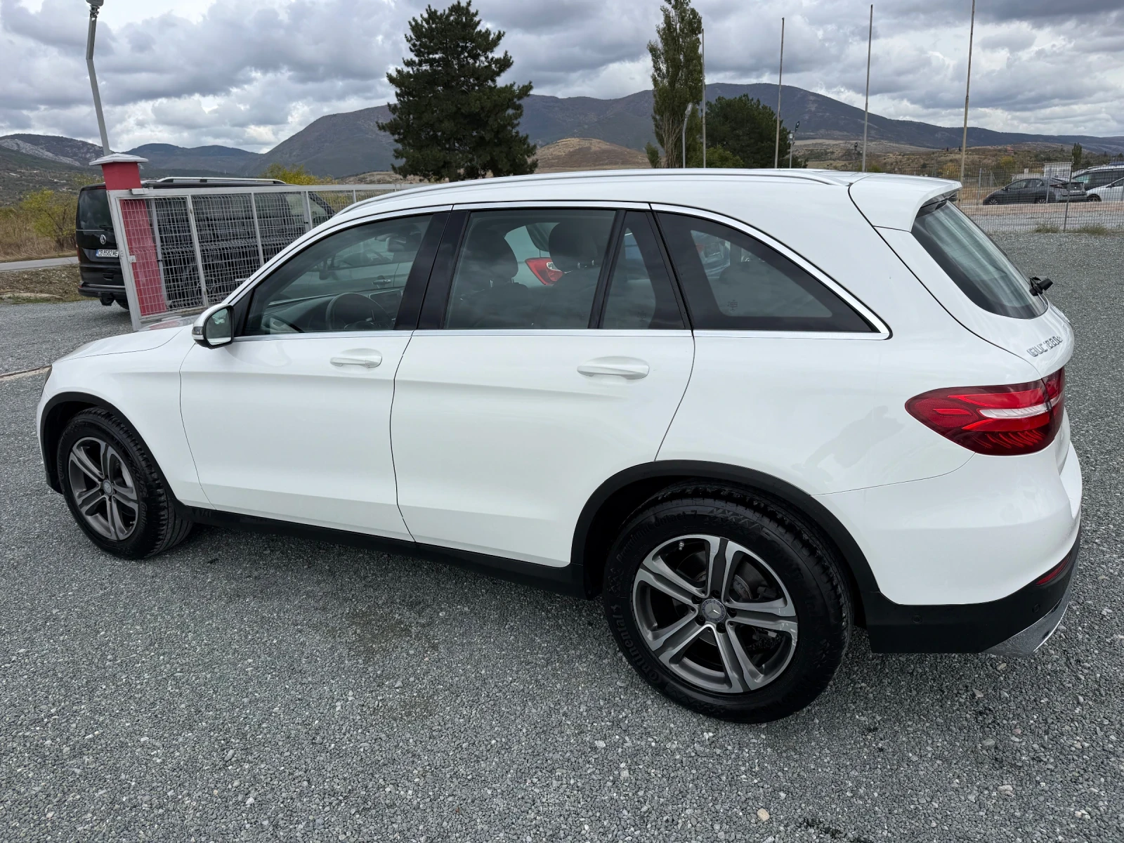 Mercedes-Benz GLC 220 (KATO НОВА)^(4-MATIC) - изображение 9