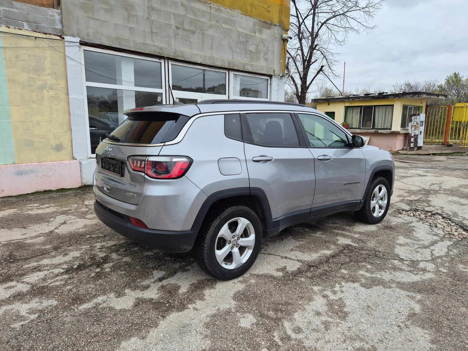 Jeep Compass 2.4 I  - изображение 5