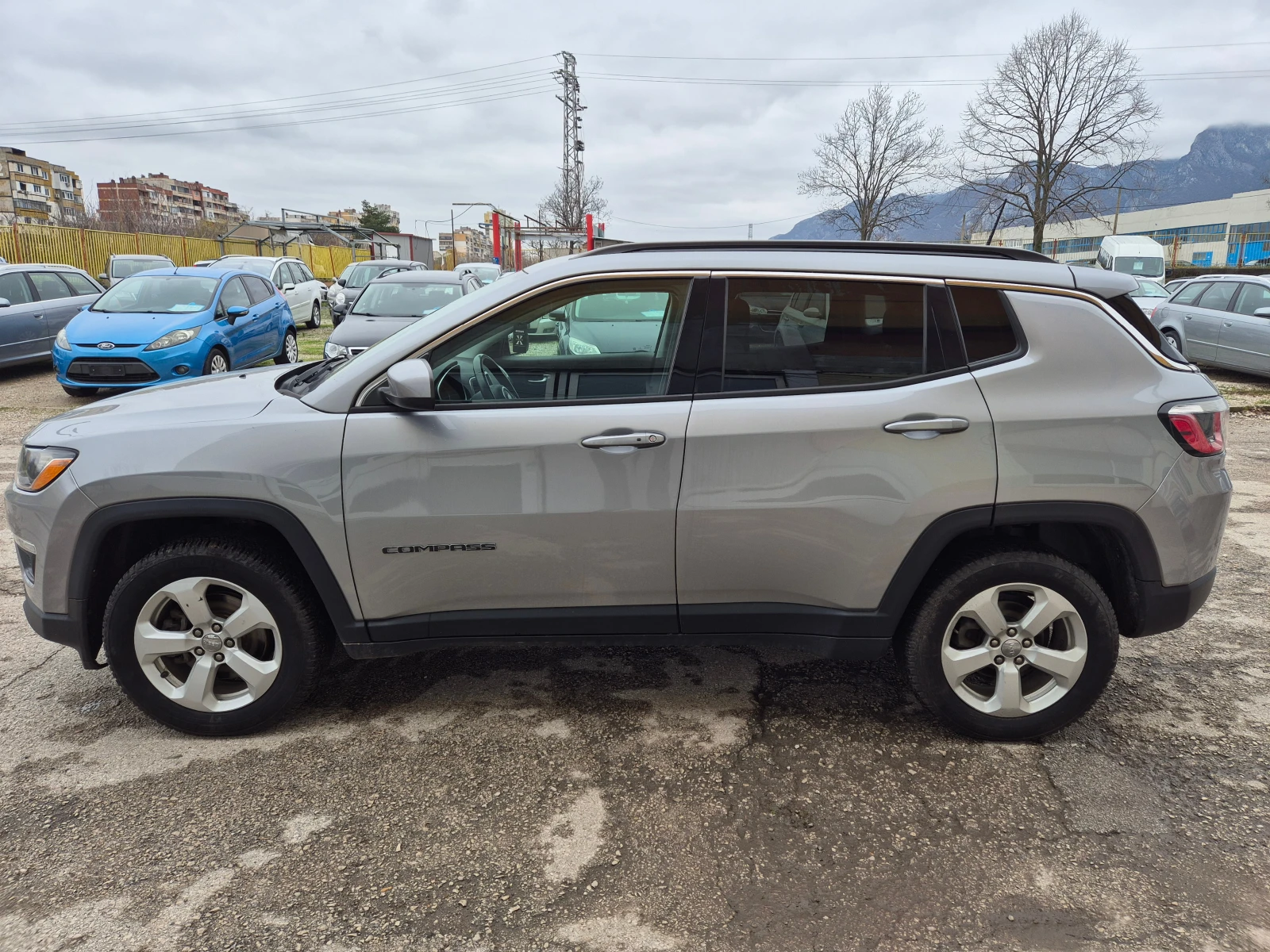 Jeep Compass 2.4 I  - изображение 9