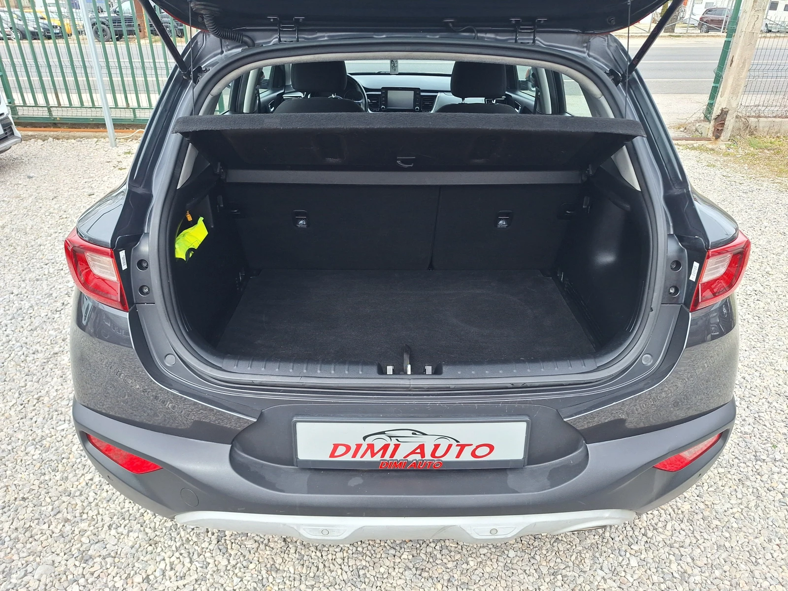 Kia Stonic 1.4 100ks ECO GPL Kamera!, снимка 9 - Автомобили и джипове - 53950660