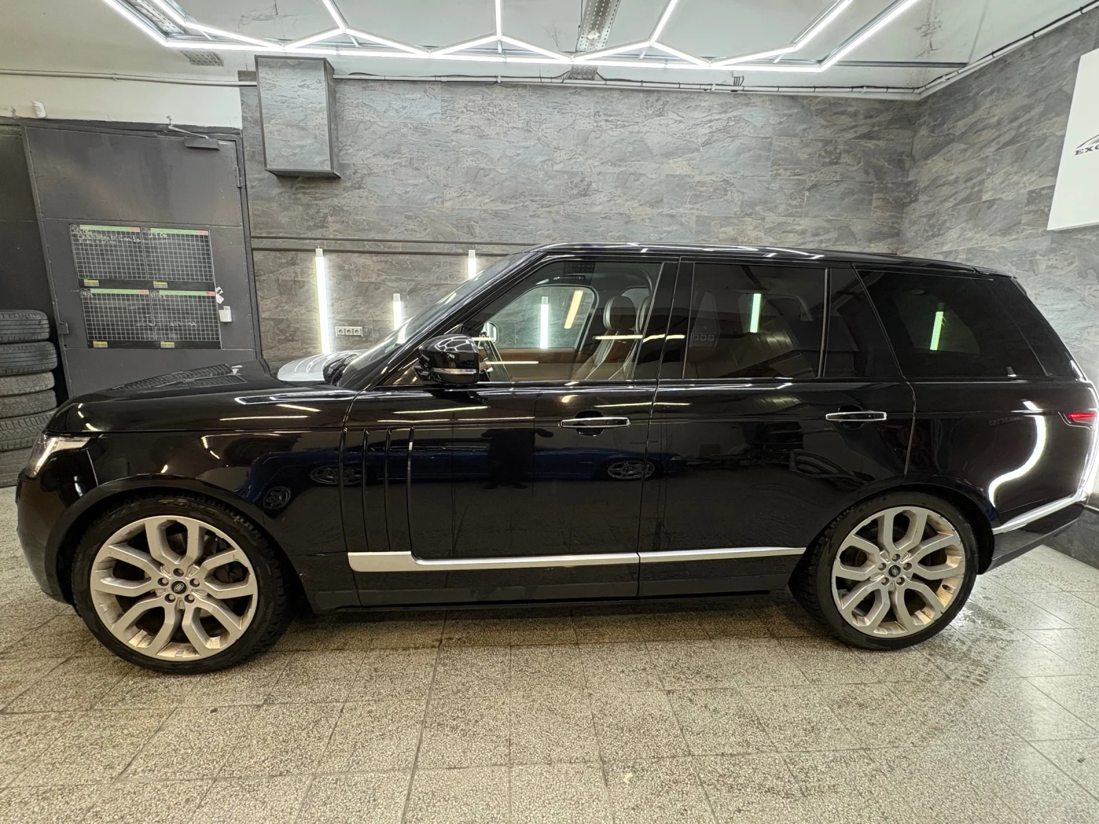 Land Rover Range Rover Sport Autobiography 5.0 V8 84000Kм, снимка 4 - Автомобили и джипове - 54647377