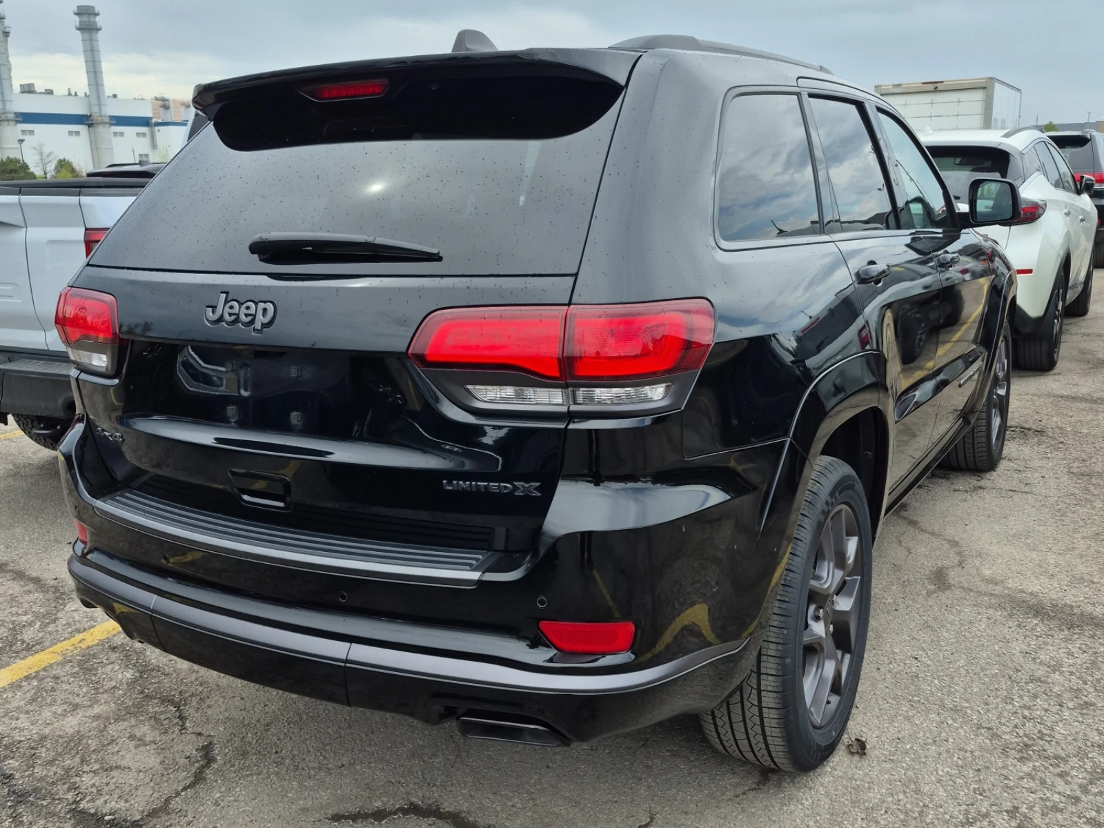 Jeep Grand cherokee LIMITED X * CARFAX * АВТО КРЕДИТ * Цена до БГ * , снимка 3 - Автомобили и джипове - 54599229