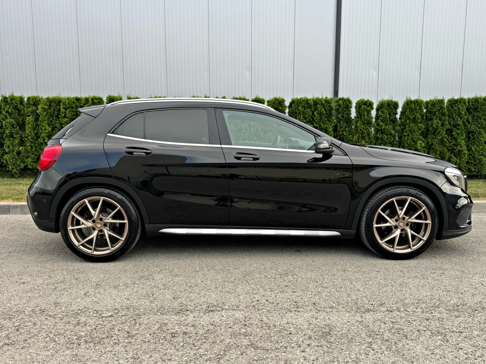 Mercedes-Benz GLA 200 CDI 4Matic* AMG* 7G-Tronic* КАТО НОВ* ШВЕЙЦАРИЯ!!!, снимка 8 - Автомобили и джипове - 55167162