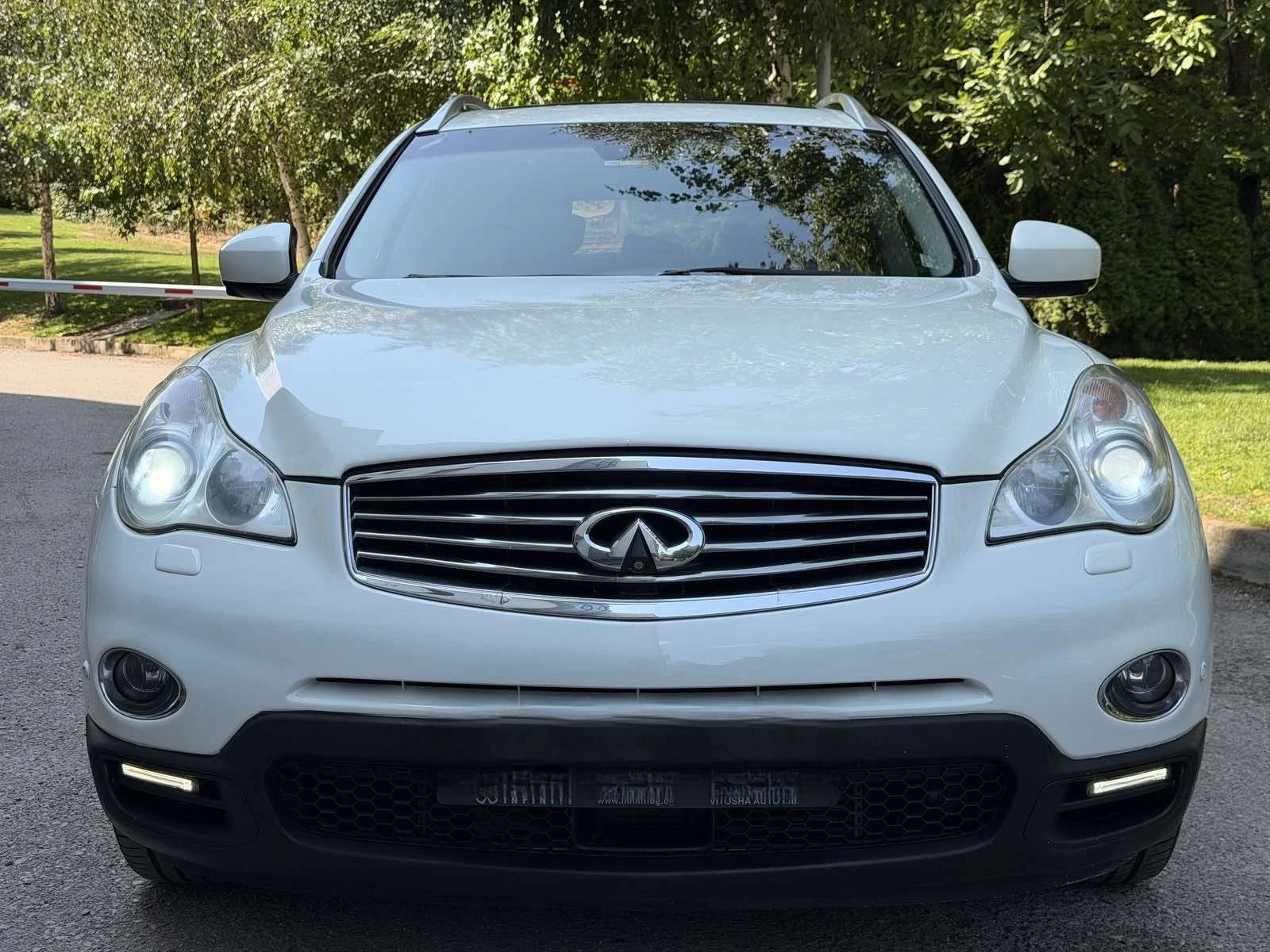 Infiniti Ex30 D / 4x4, снимка 2 - Автомобили и джипове - 55733167