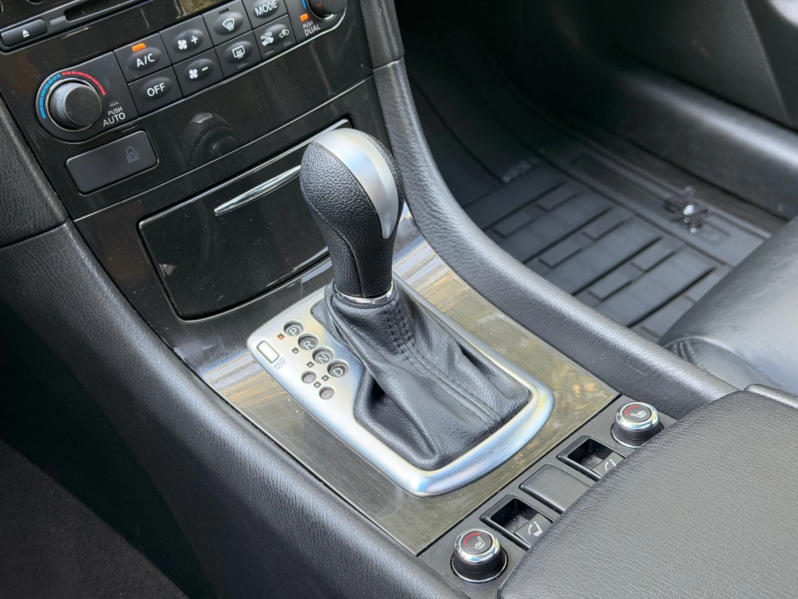 Infiniti Ex30 D / 4x4, снимка 14 - Автомобили и джипове - 55733167