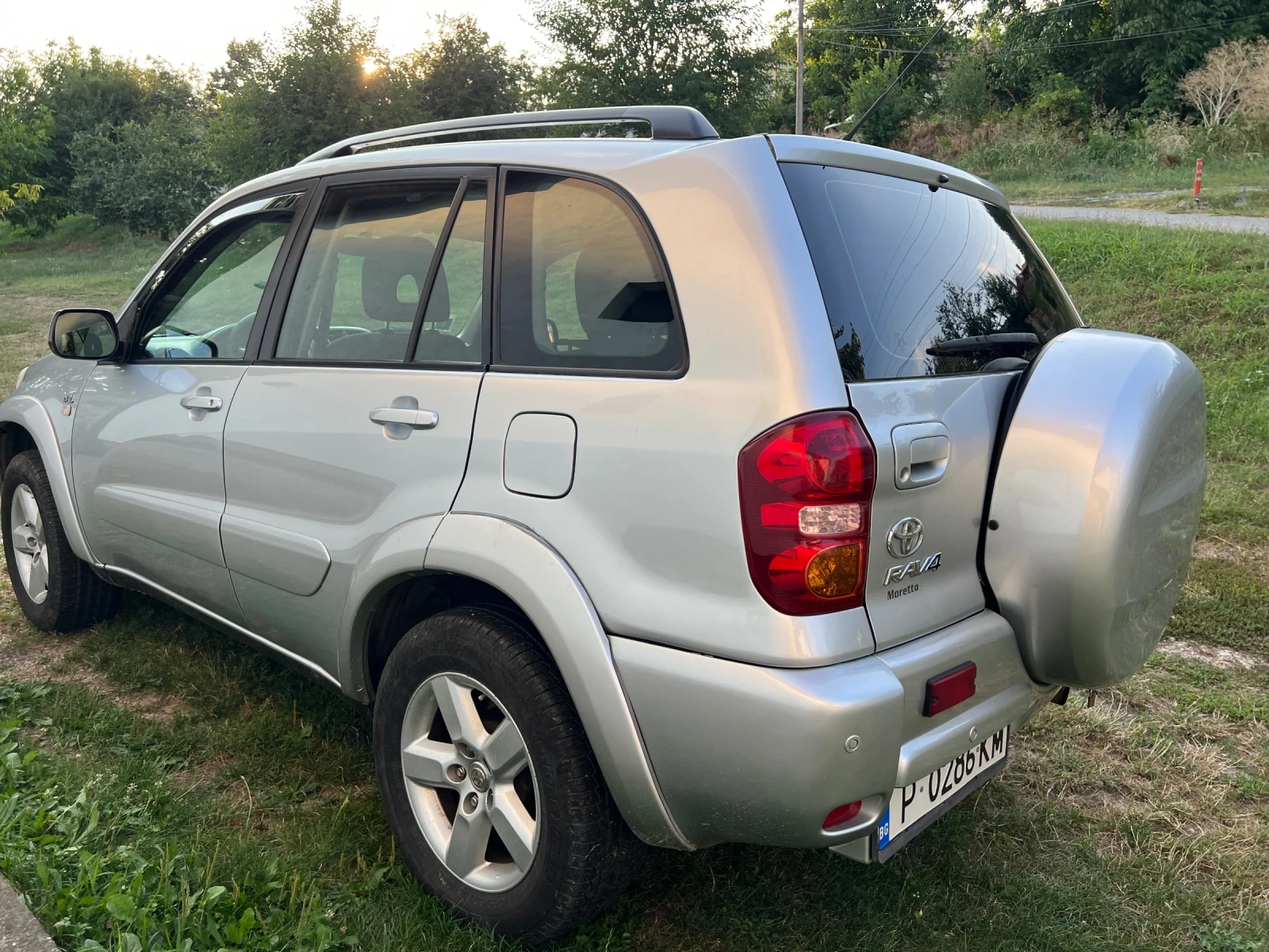 Toyota Rav4, снимка 3 - Автомобили и джипове - 56132395