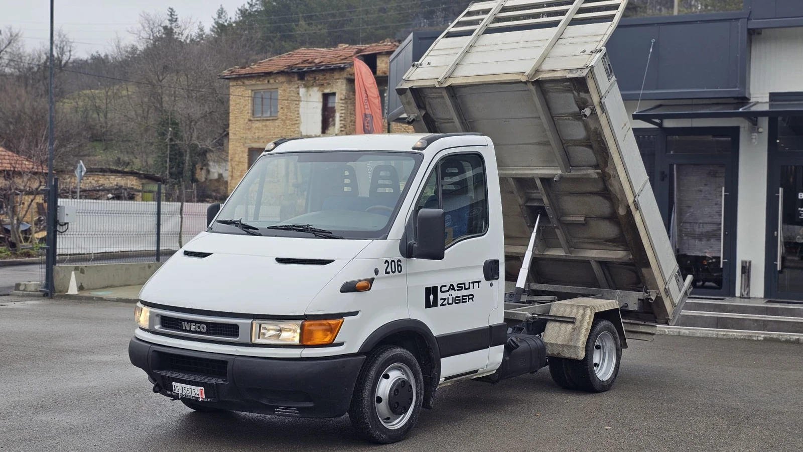 Iveco Daily 35C13 2.8D 5SP CH-ПЪЛНА ИСТОРИЯ-ТОП СЪСТ.-ЛИЗИНГ - изображение 3