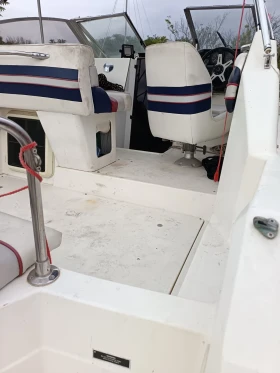 Моторна яхта Bayliner Ciera , снимка 4