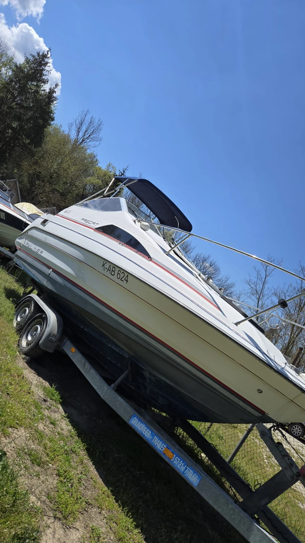 Моторна яхта Bayliner Ciera , снимка 6 - Воден транспорт - 54295820