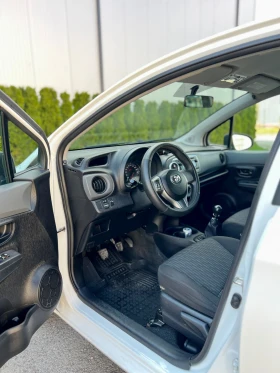 Toyota Yaris 1.3 VVT-i | 2012 г. | Бензин | Икономична, снимка 7
