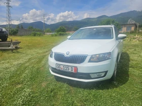 Skoda Octavia 2.0TDI Автоматик, снимка 2