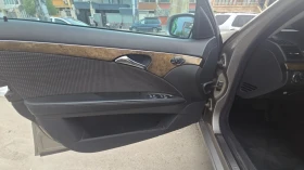 Mercedes-Benz E 320, снимка 12