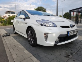 Toyota Prius Plug in hybrid , снимка 1 - Автомобили и джипове - 45725097