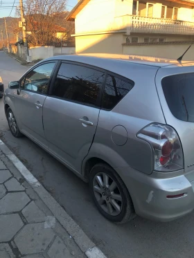 Toyota Corolla verso, снимка 3