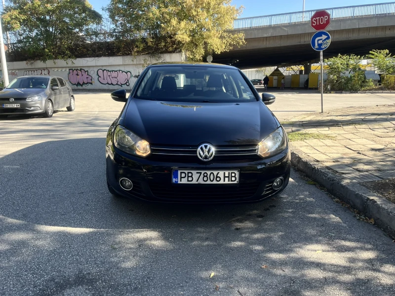 VW Golf 1.6 tdi, снимка 6 - Автомобили и джипове - 47410723