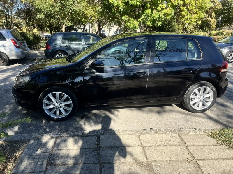 VW Golf 1.6 tdi, снимка 5 - Автомобили и джипове - 47410723