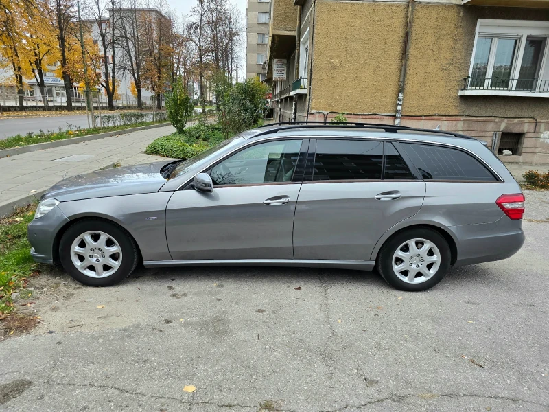 Mercedes-Benz E 220 2.2 CDI, снимка 7 - Автомобили и джипове - 47833609