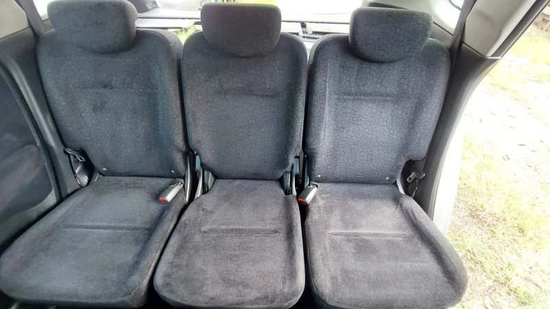 Honda Fr-v 2.2 CTDi, снимка 7 - Автомобили и джипове - 50211848